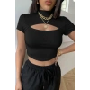 Kadın Siyah Göğüs Dekolteli Yarım Kollu Cut Out Crop Top Bluz