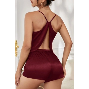 Kadın Bordo Asimetrik Sırt Dekolte Detaylı Şık Şortlu Gecelik Takım
