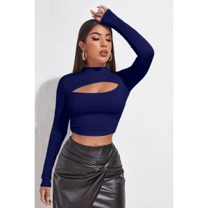 Kadın Lacivert Göğüs Dekolteli Uzun Kollu Cut Out Crop Top Bluz