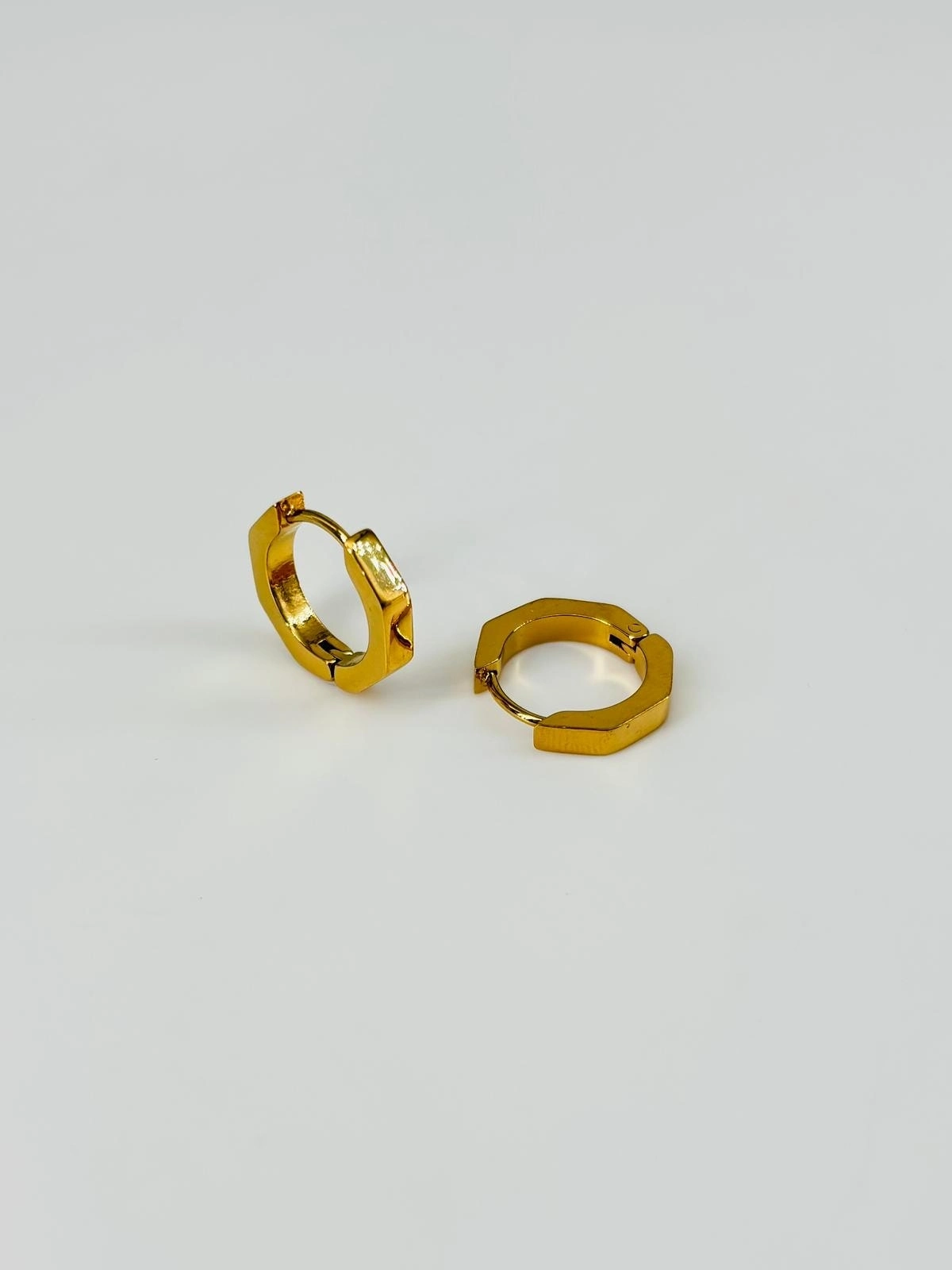 Çelik Erkek Küpe Çap (11 Mm) Kalınlık (3 Mm) - Ekp0010