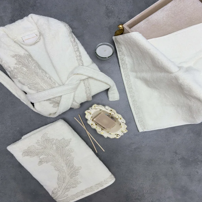 Zebra Casa Gisele Taşlı Balayı Bornoz-Krem