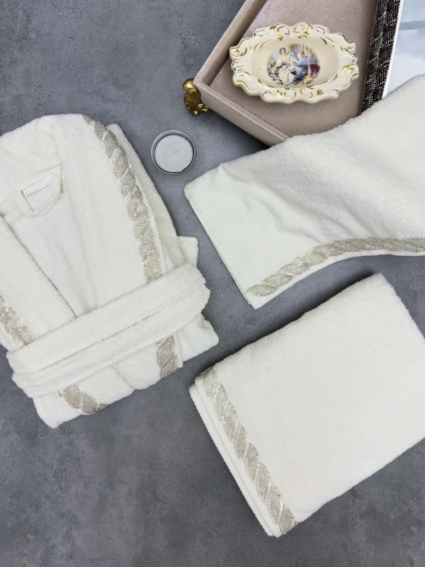 Zebra Casa Grace 6 Parça %100 Pamuk Aile Bornoz Seti-Krem/Krem