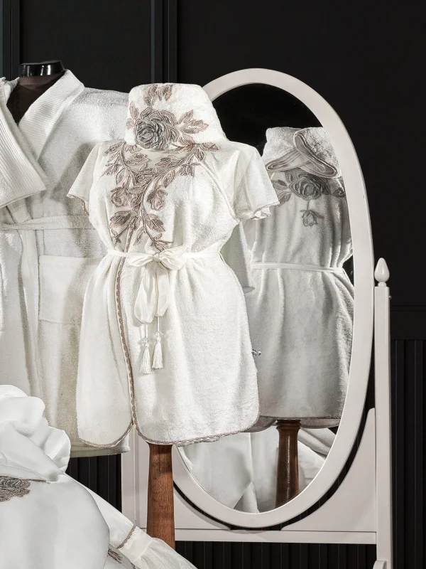 Zebra Casa Loretta Balayı Bornoz Seti-Krem