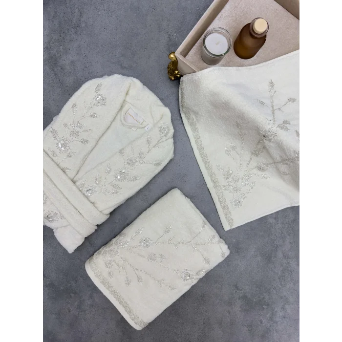 Zebra Casa Elenor 6 Parça %100 Pamuk Aile Bornoz Seti-Krem/Krem