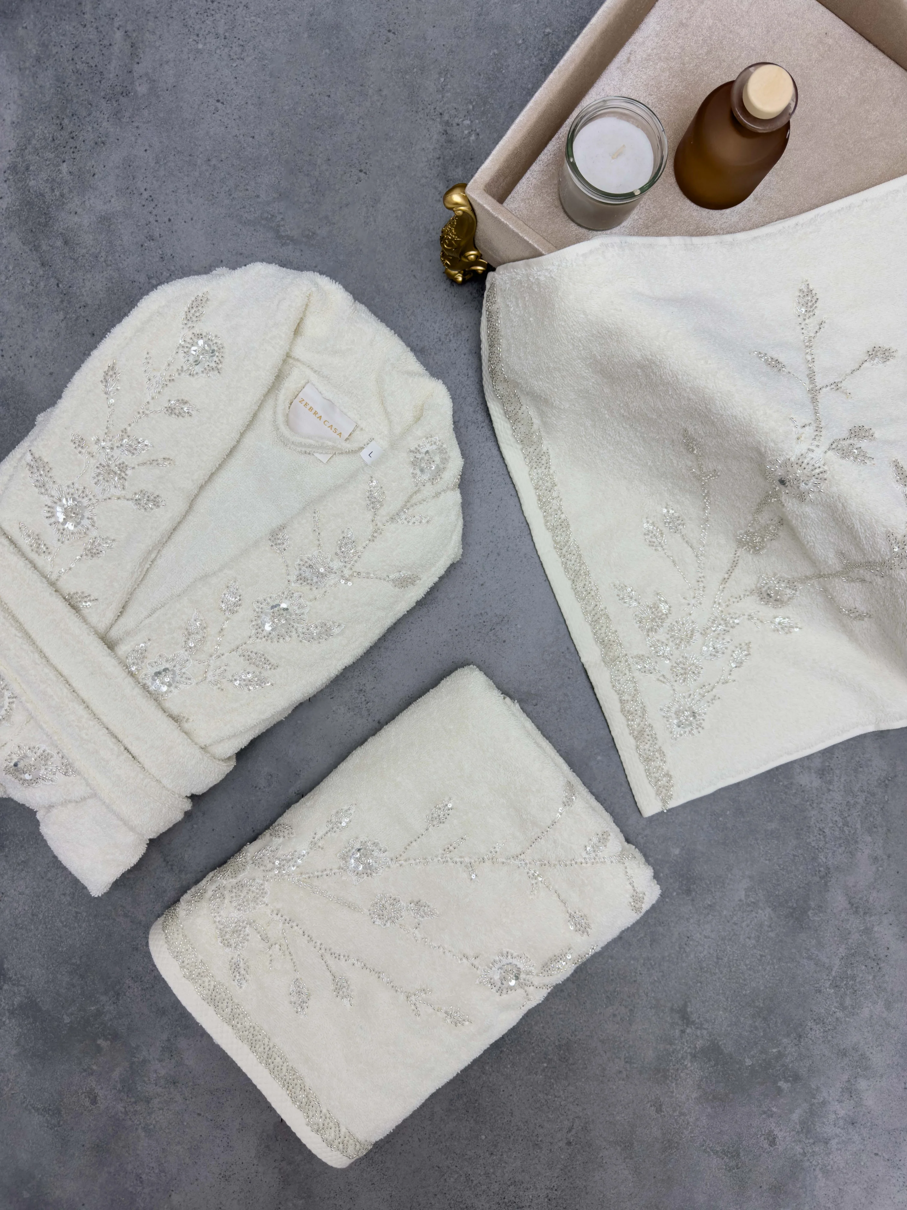 Zebra Casa Elenor 6 Parça %100 Pamuk Aile Bornoz Seti-Krem/Krem