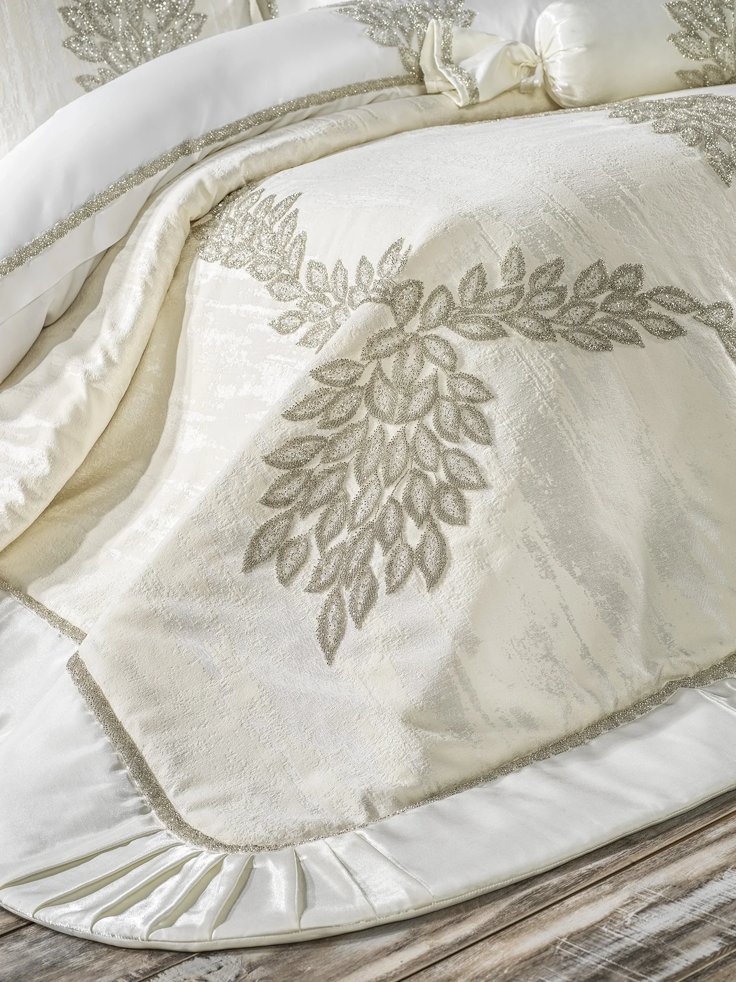 Zebra Casa Karen 5 Parça Yatak Örtüsü-Krem