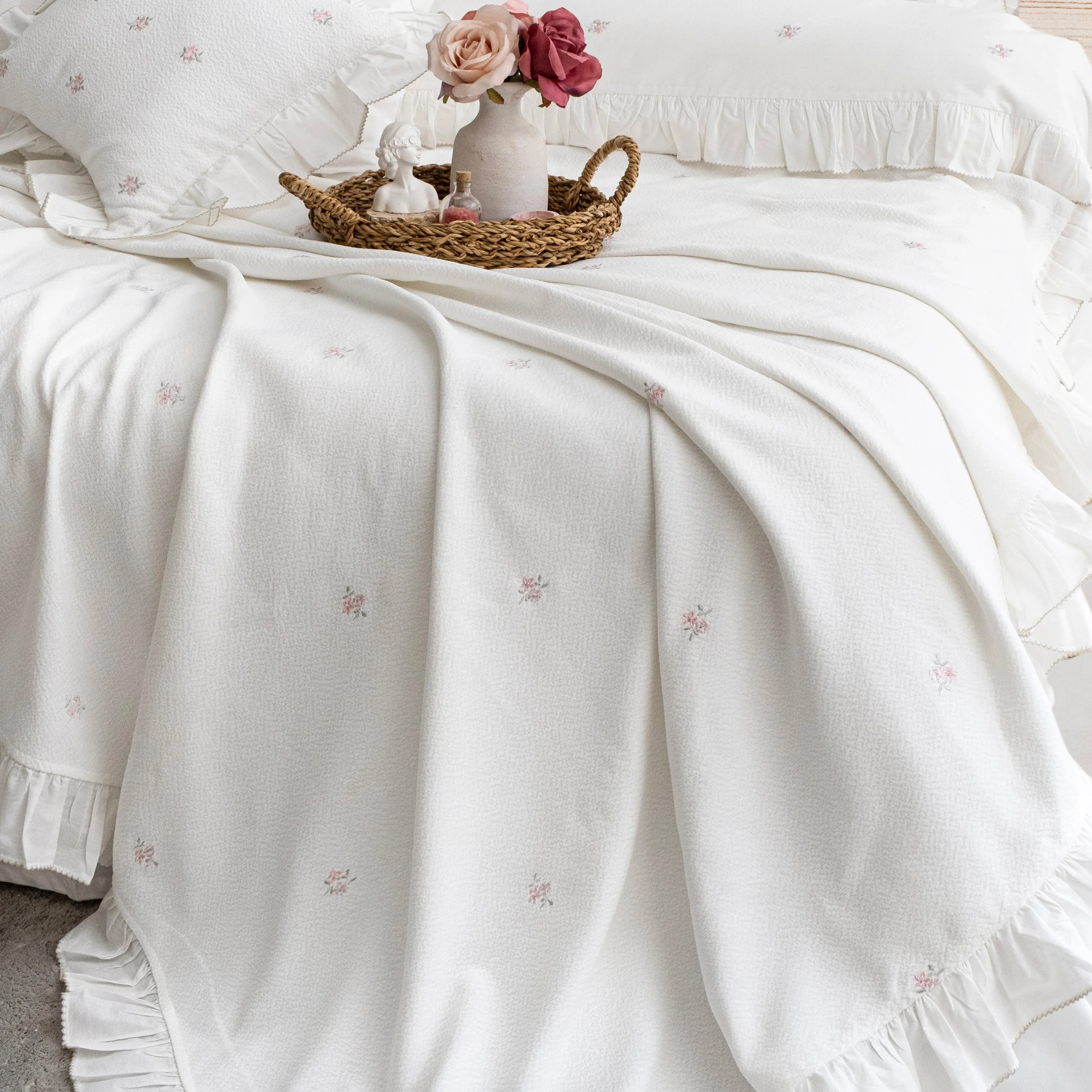 Zebra Casa Lottie 8 Parça Nevresimli Pike Set-Krem