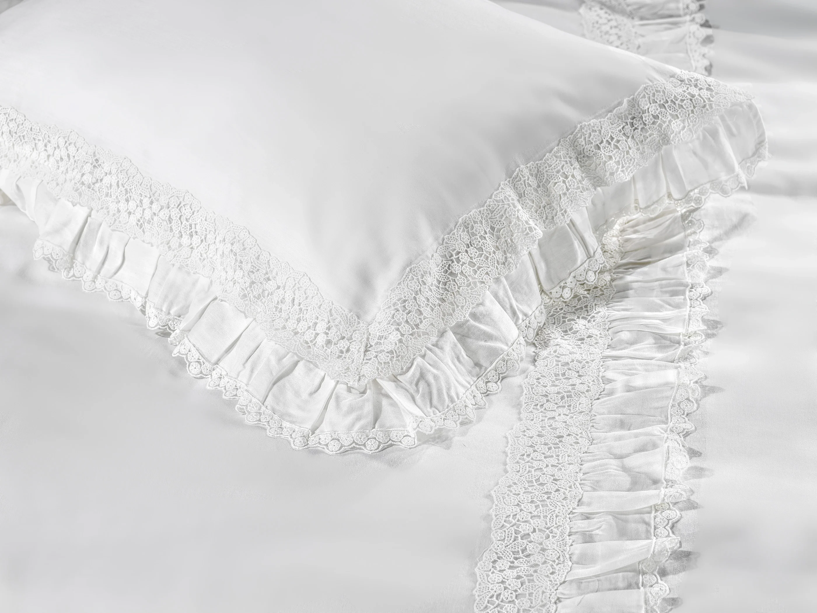 Zebra Casa Maggıe 6 Parça Çift Kişilik Dantelli Nevresim Takımı-Krem