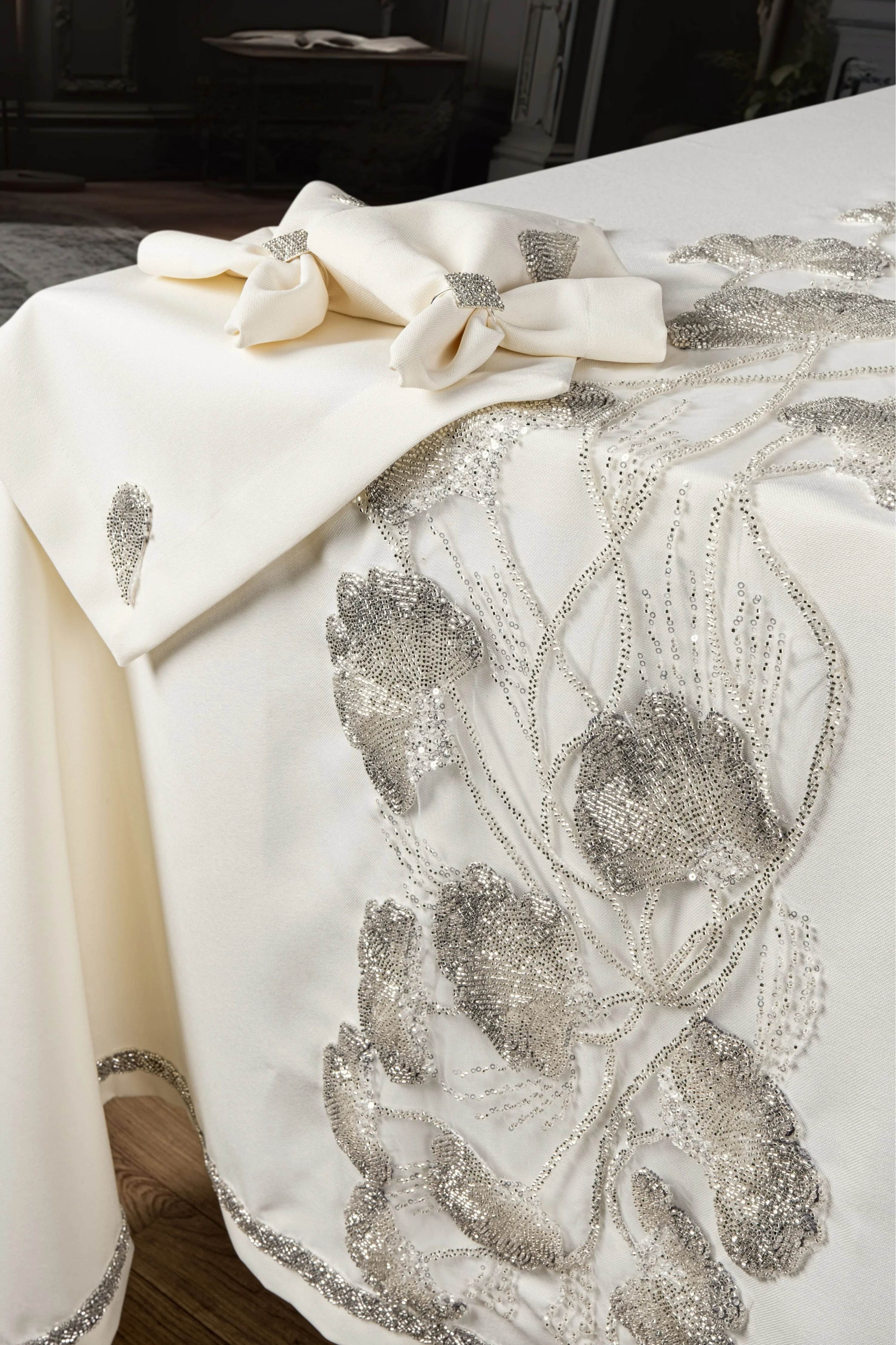 Zebra Casa Mila 25 Parça Masa Örtüsü Set-Krem