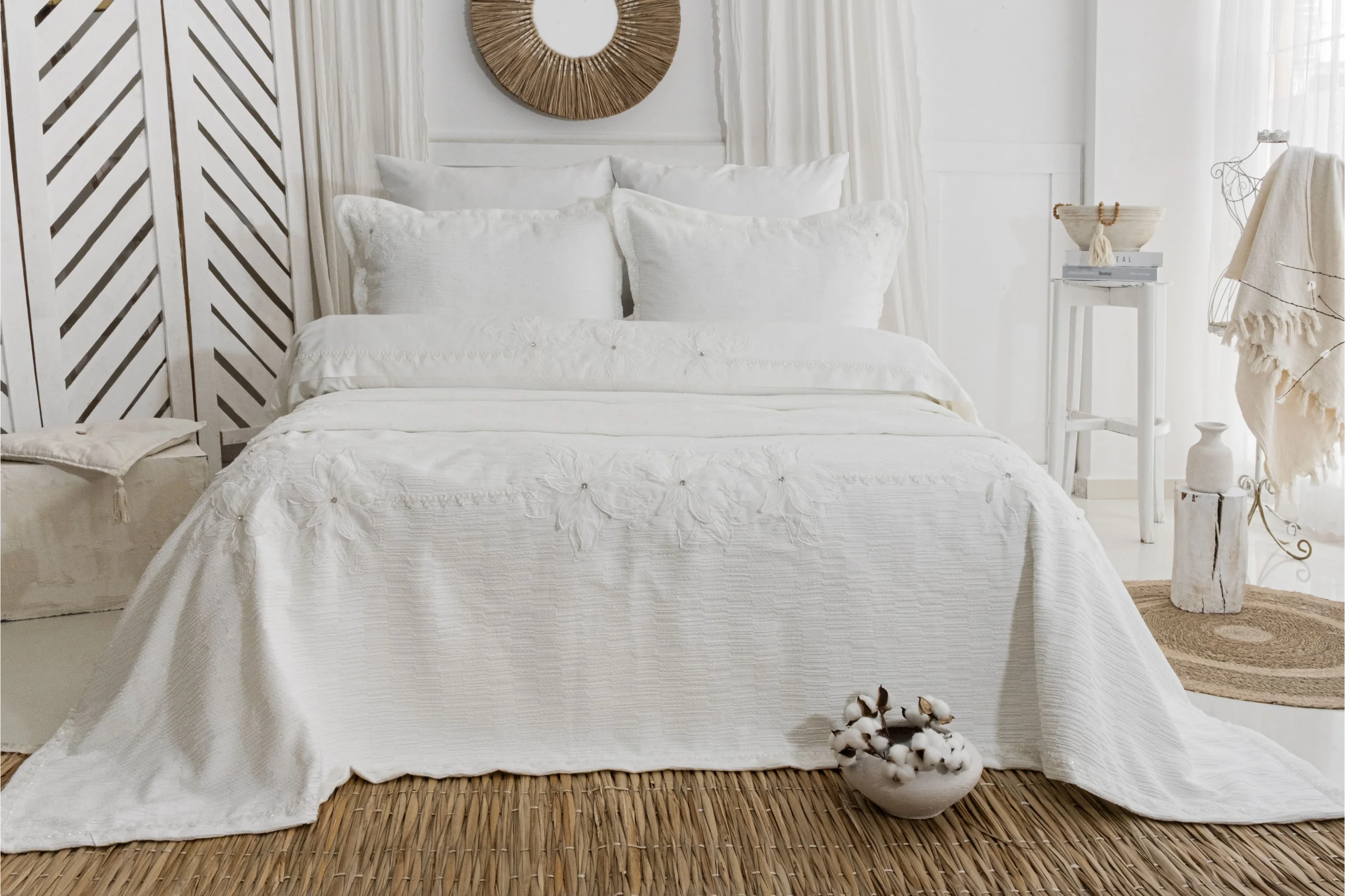 Zebra Casa Rosalinda 7 Parça Nevresimli Pike Takımı-Krem