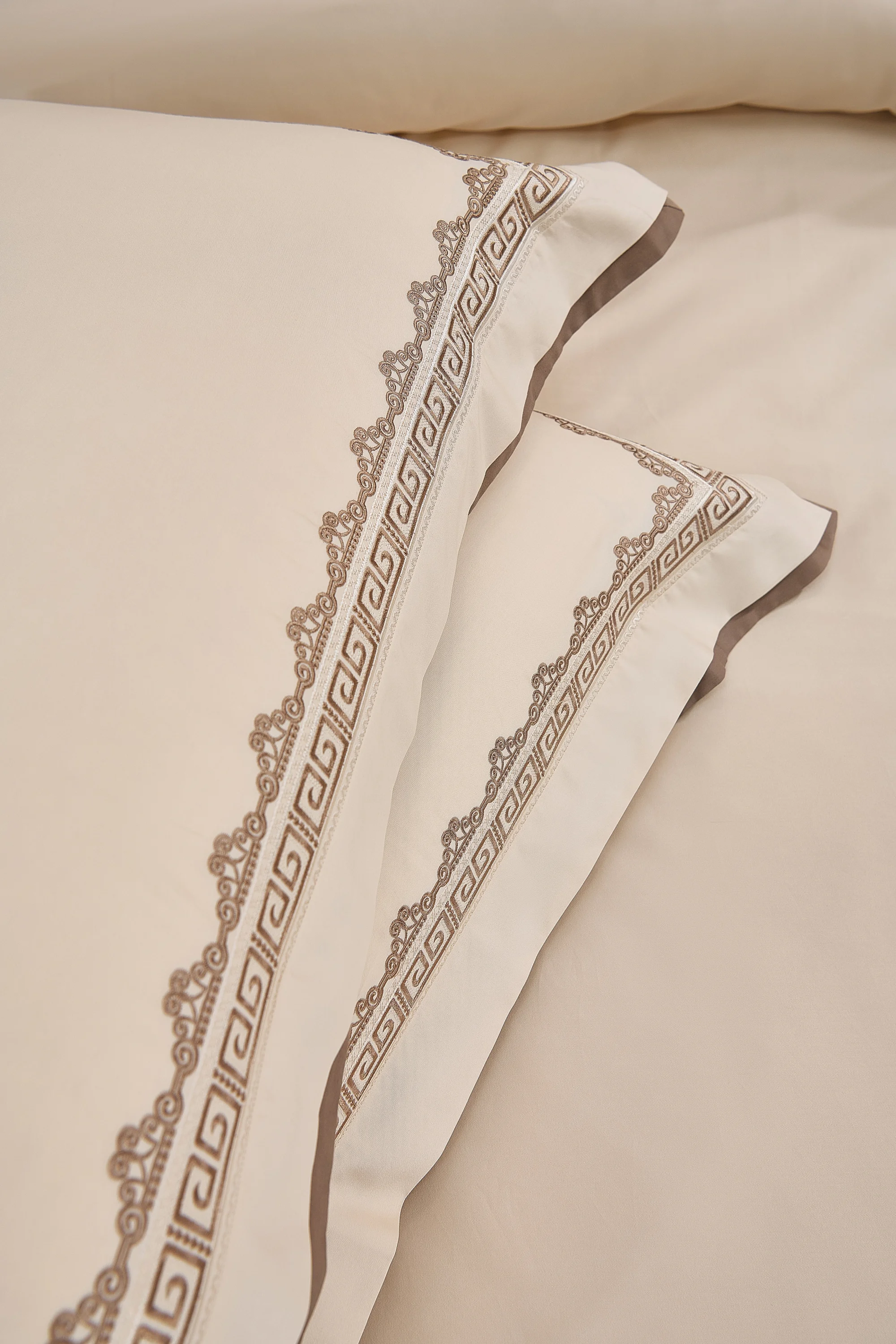 Zebra Casa Soren 7 Parça Çift Kişilik Luxury Dantelli Nevresim Takımı-Bej 400Tc