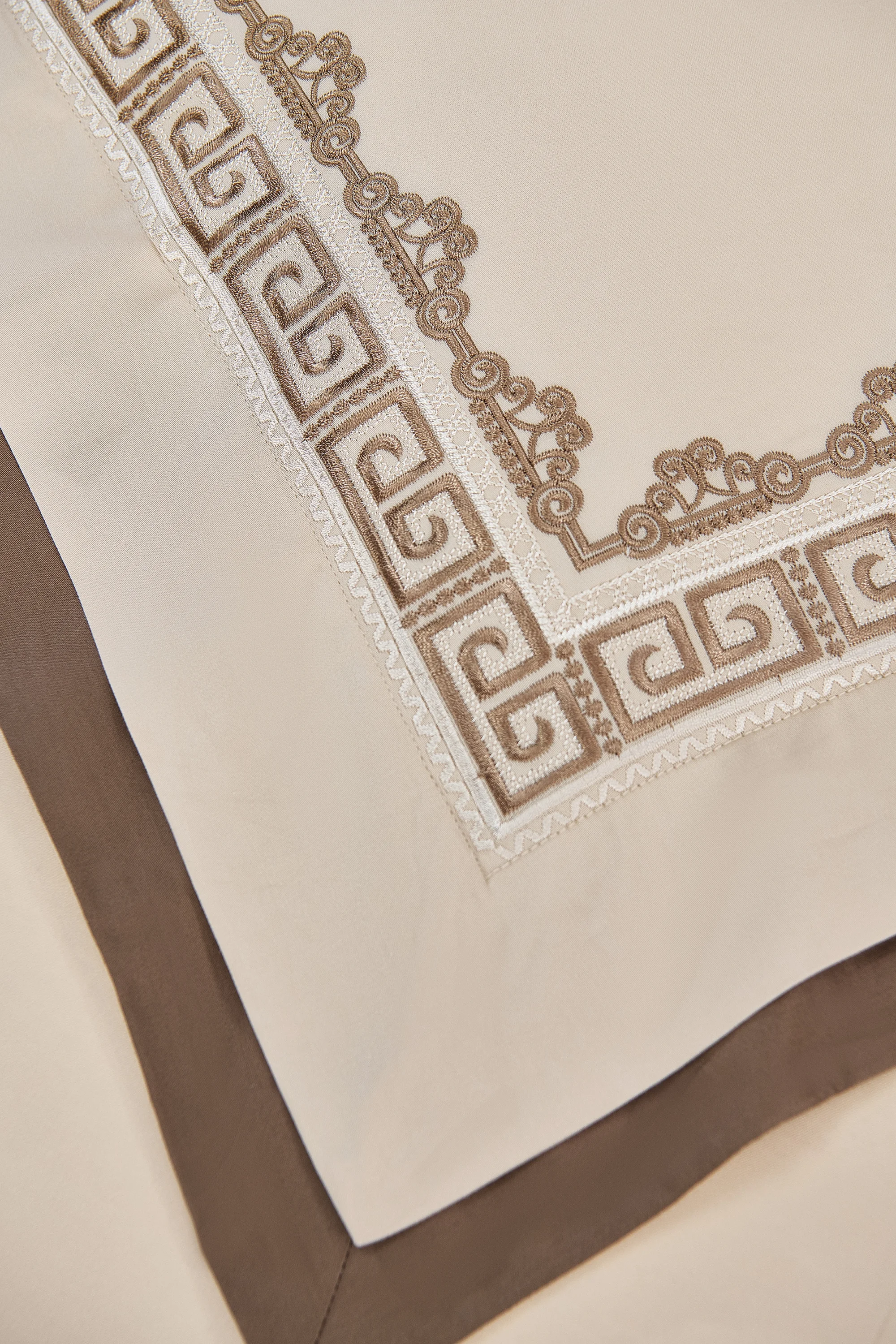 Zebra Casa Soren 7 Parça Çift Kişilik Luxury Dantelli Nevresim Takımı-Bej 400Tc