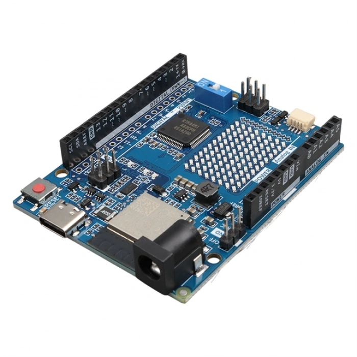 Arduino Uno R4 WiFi USB-C ve Çift İşlemcili Yeni Nesil Mimari