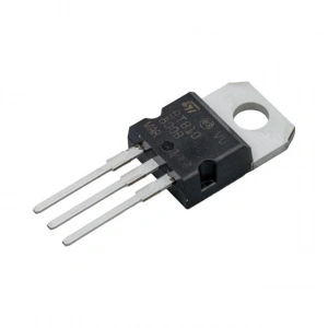 BTB 10-800B TO-220 Triyak