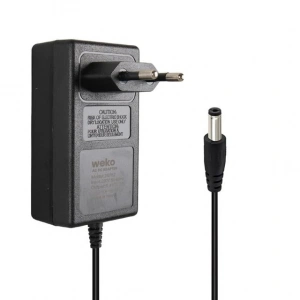 Weko 8.4 Volt - 2 Amper 5.5x2.5mm Uçlu Priz Tip Kırmızı Yeşil Ledli Yerli Üretim Akü Şarj Adaptörü