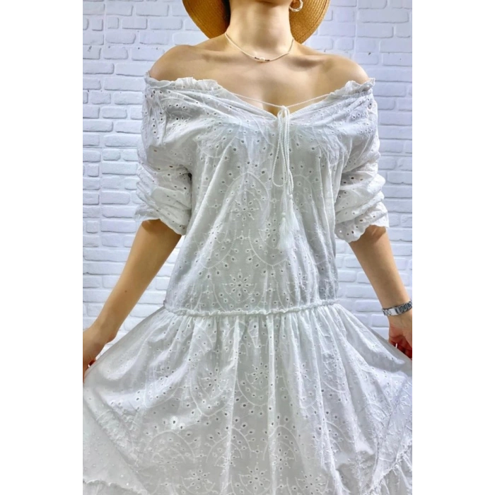 Beyaz Dantelli New Elbise
