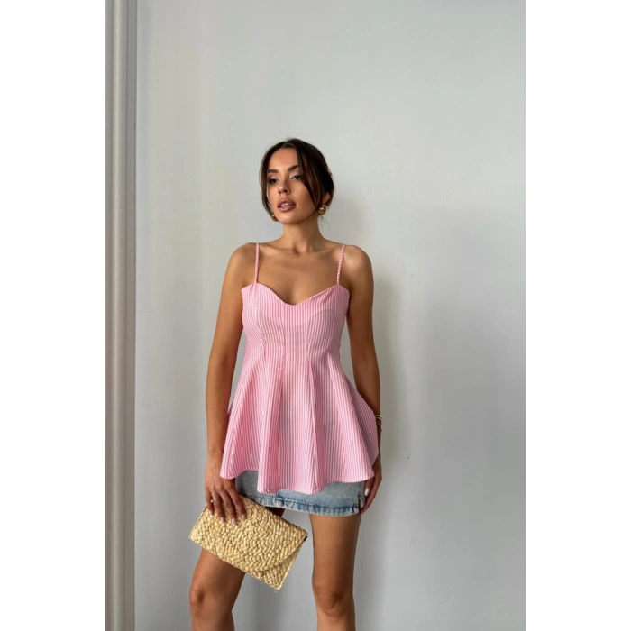 ÇİZGİLİ GOFRE ASKILI PENS DETAYLI BLUZ - Pembe