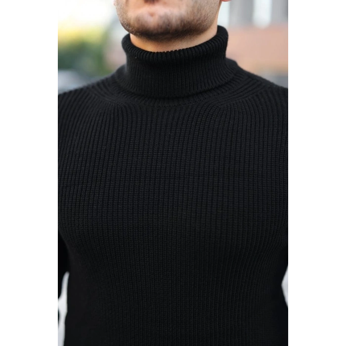 Erkek Boğazlı Örme Kazak