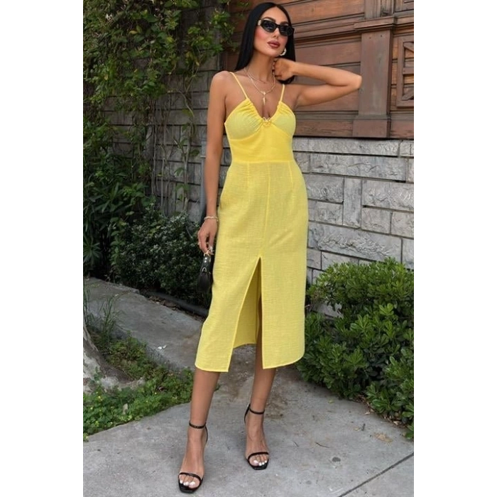 Göğsü Aksesuarlı Önü Yırtmaçlı Elbise 2899