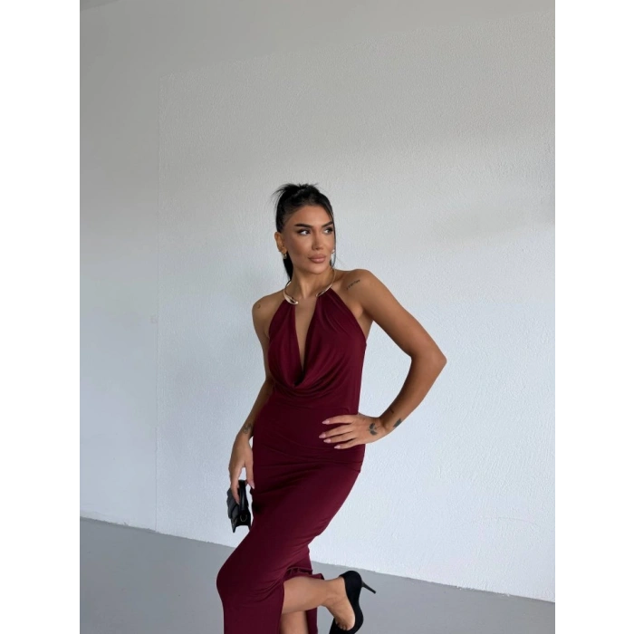 Kadın Boyun Aksesuarlı Halter Yaka Maxi Boy Sandy Kumaş Elbise