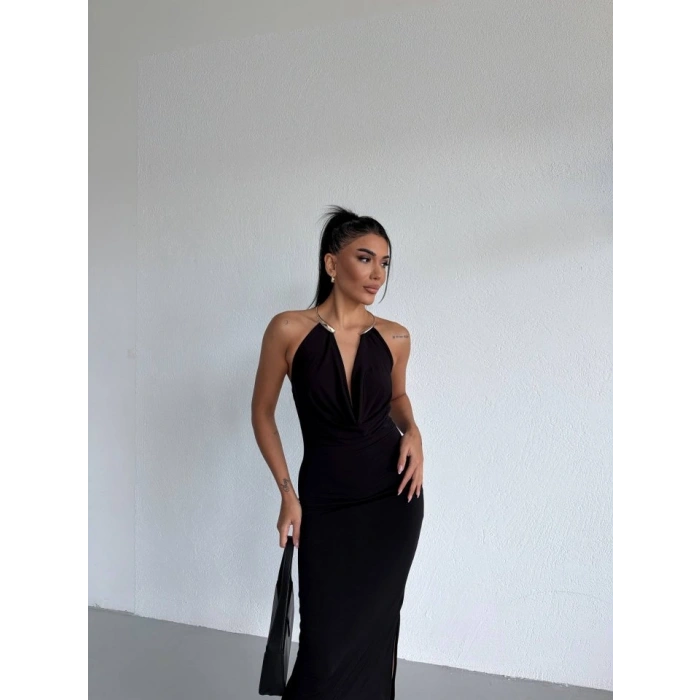 Kadın Boyun Aksesuarlı Halter Yaka Maxi Boy Sandy Kumaş Elbise