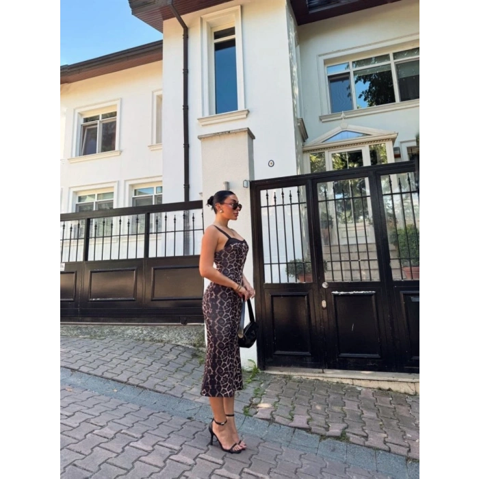 Kadın Dalgıç Kumaş Dijital Leopar Baskılı Midi Boy Elbise