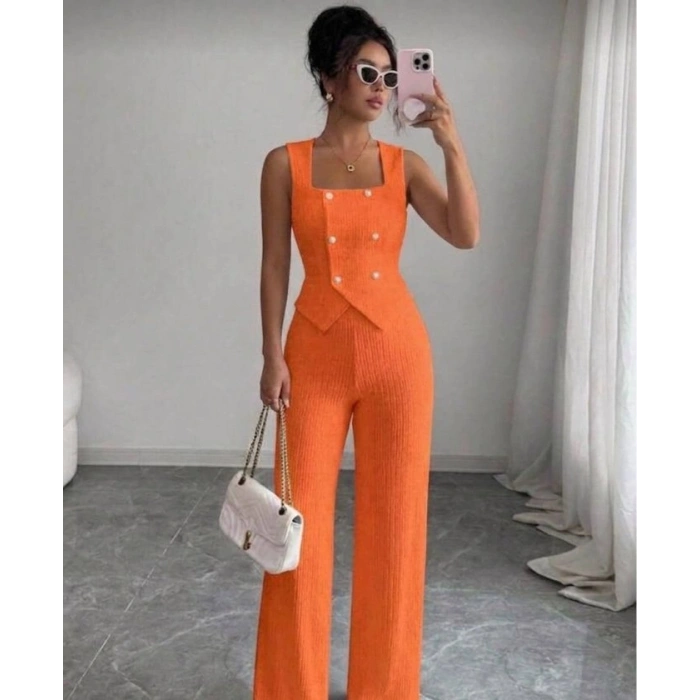 Kadın Düğmeli Bürümcük Kumaş Takım