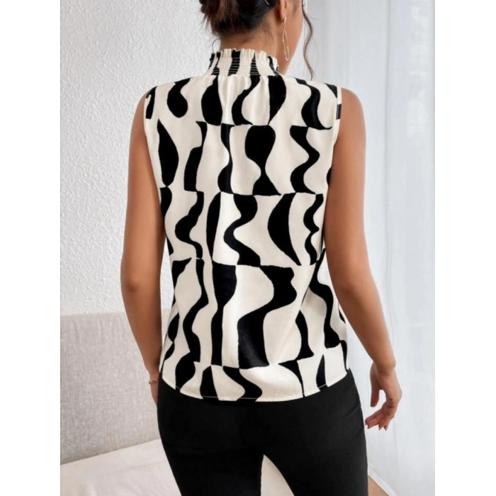 Kadın Kolsuz Balıkçı Yaka Desenli Süprem Bluz