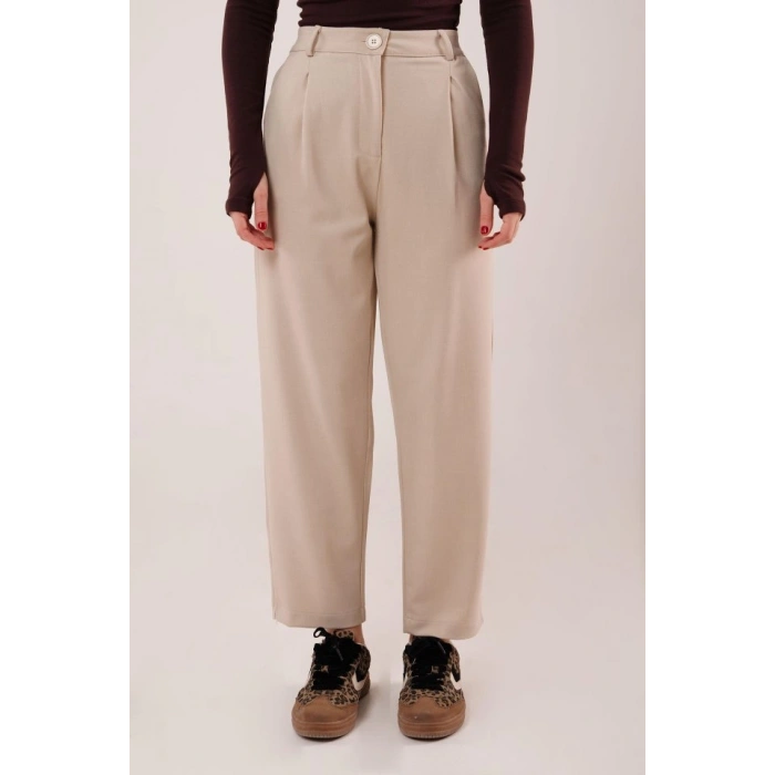 Kapama Cep Detaylı Krem Pantolon