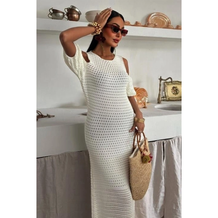 Omuz Detaylı Etek Ücü Püsküllü Triko Elbise 2862