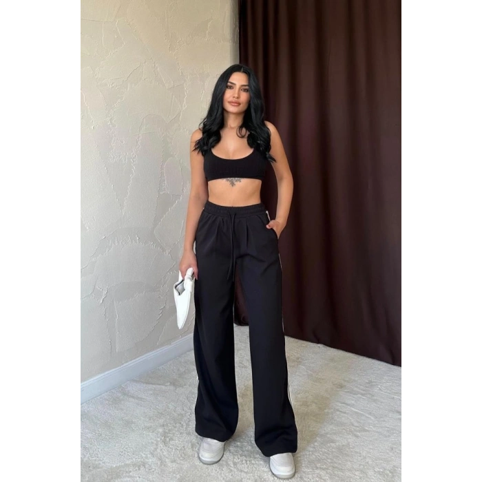 Siyah Yanları Şeritli Pantolon