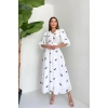 Kırmızı Yakası Çiçek Motifli Kemerli Elbise