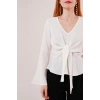 Ön Bağlamalı Volan Kol Beyaz Bluz