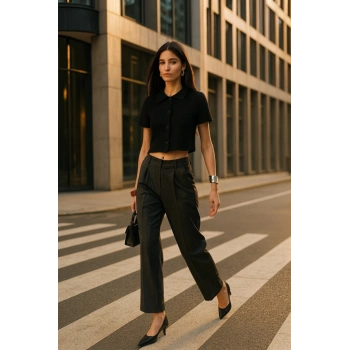 Bebe Yaka Düğmeli Bluz