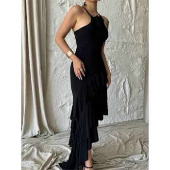 GÜLLÜ ELBİSE ASİMETRİK KATLI - Siyah