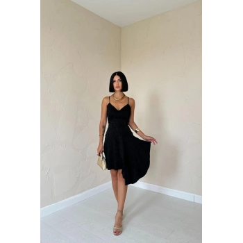 Siyah Jakarlı Asimetrik Elbise