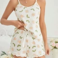 Kadın Ekru Çiçek Baskılı Şortlu Gecelik Pijama Takımı Rahat Şık 2’li Set