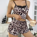 Kadın Leopar Desenli Şortlu Gecelik Pijama Takımı Şık Rahat 2’li Set