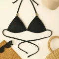 Kadın Siyah Pedli Üçgen Bikini Üstü Halter Bağlamalı Aksesuarlı