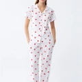 Moda Kadın Beyaz Kırmızı Kalpli Önden Düğmeli Pijama Takımı
