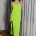 Moda Kadın İp Askılı Uzun Yırtmaçlı Pamuk Penye Gecelik Yeşil