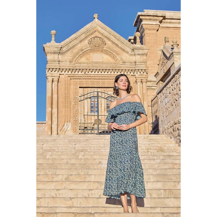 Çiçek Desenli Elbise