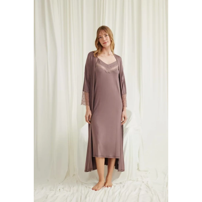 Dekolteli Yakası Ve Kolu Dantelli Sabahlık Takımı