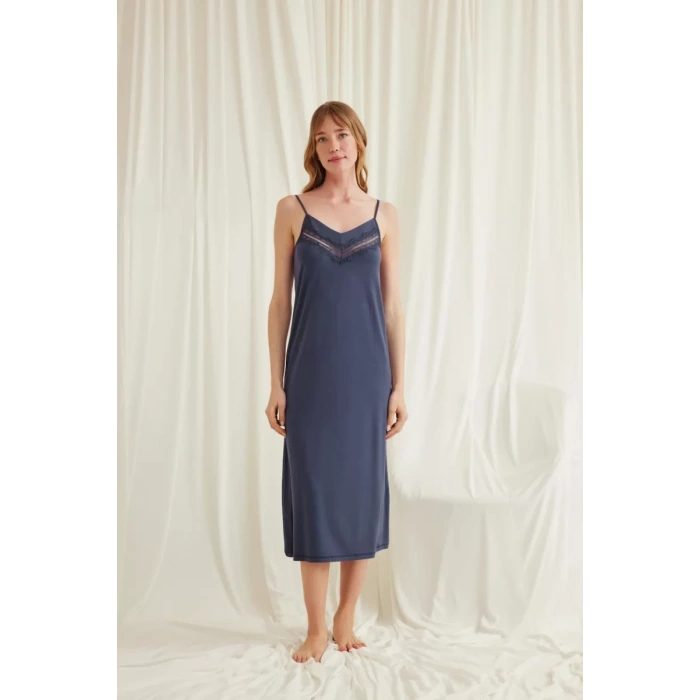 Dekolteli Yakası Ve Kolu Dantelli Sabahlık Takımı