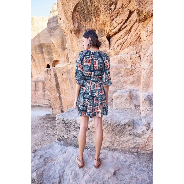 Etnik Desenli Truvakar Kollu V Yaka Elbise