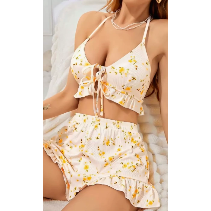 Kadın Ekru Çiçek Desenli Askılı Şortlu Pijama Takımı Rahat Şık 2’li Set