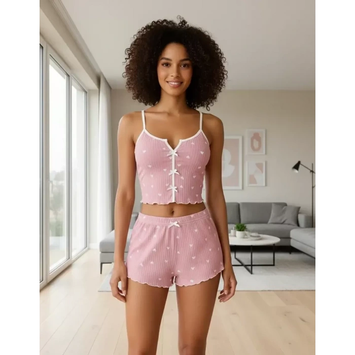 Kadın Pembe Kalp Desenli Askılı Şortlu Pijama Takımı Rahat Şık 2’li Set