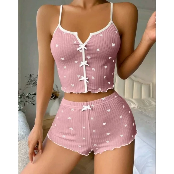 Kadın Pembe Kalp Desenli Askılı Şortlu Pijama Takımı Rahat Şık 2’li Set