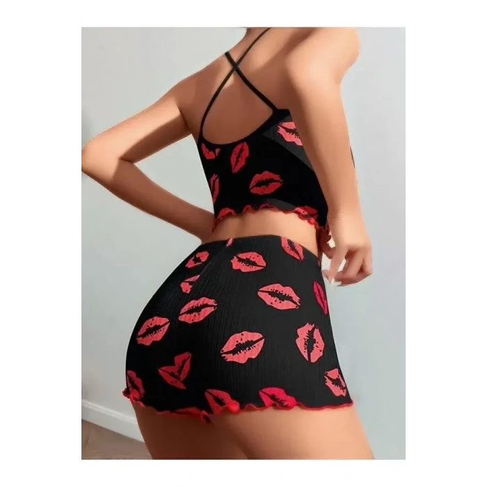 Kadın Siyah Dudak Desenli Şortlu Pijama Takımı Rahat Şık 2’li Set
