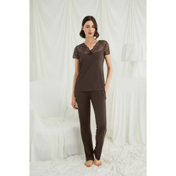 Kısa Kollu Ve Dantelli V Yaka Pijama Takımı
